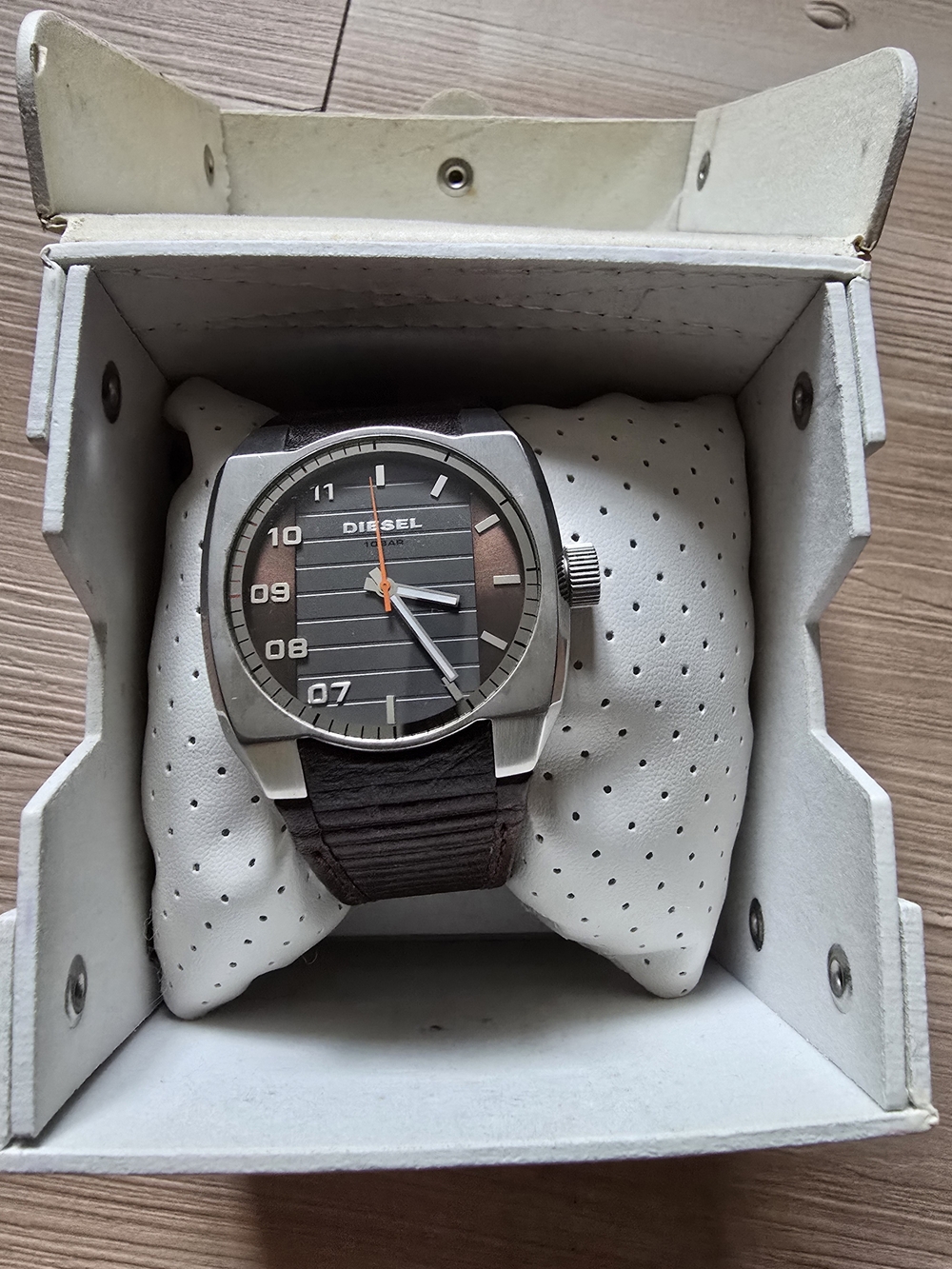 Diesel Brown Leather-Style Watch. Need Battery Replacement